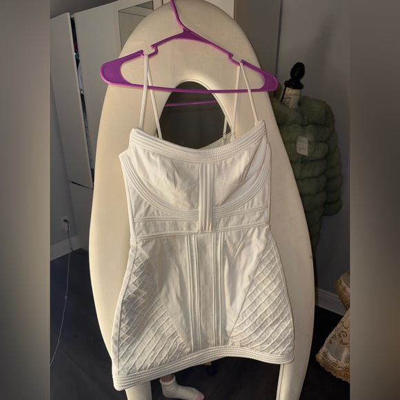 Zimmermann Dresses & Skirts - Zimmermann White Mini Dress size number 1 small medium